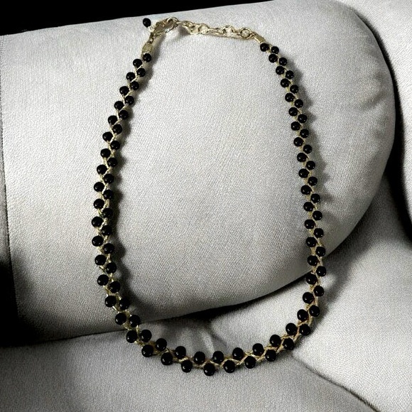 Jewelry - Silver & Black Twisted Beaded Necklace